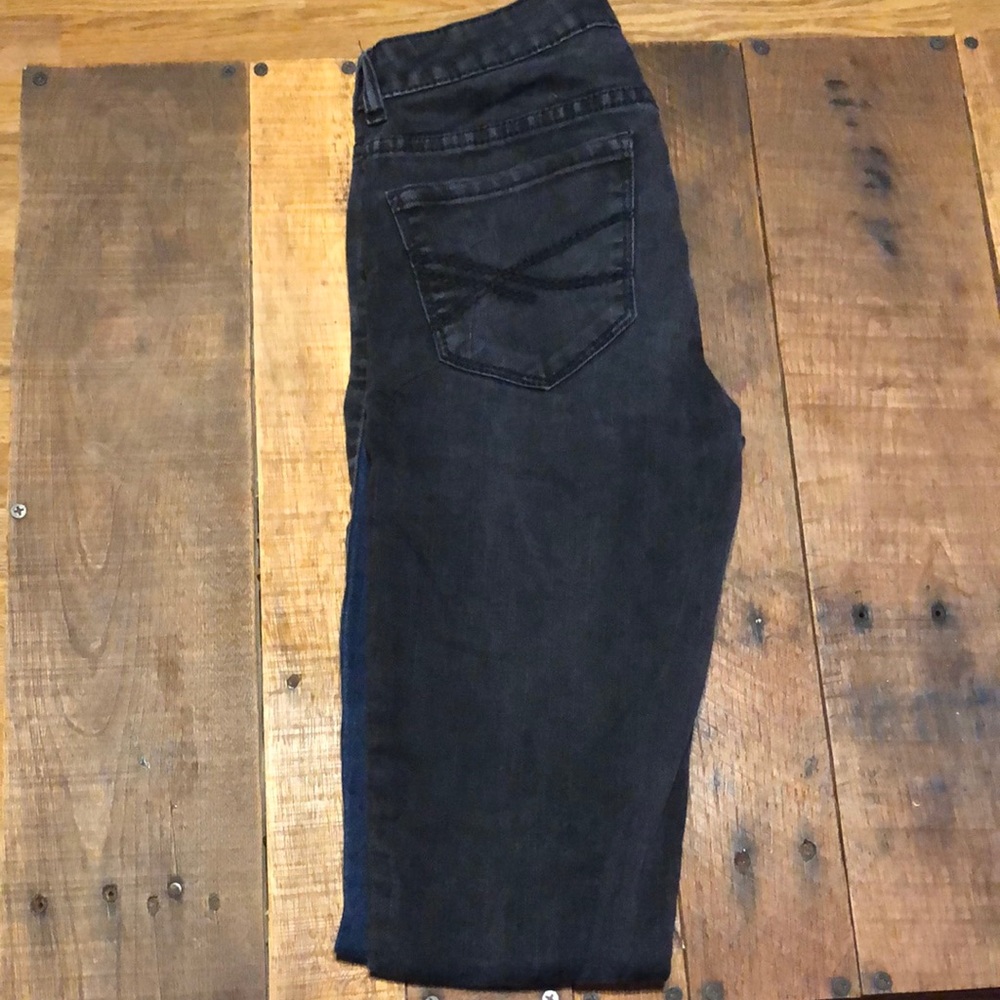 Aeropostale Bayla Skinny size 2 front blue denim/ back black denim